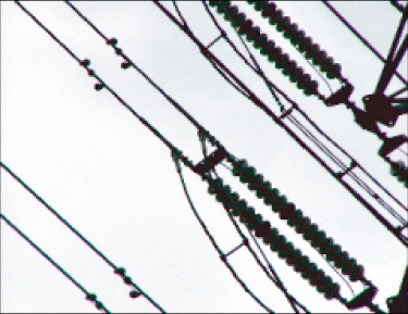 屋内変電所の送電線立上がり接続部の実機写真